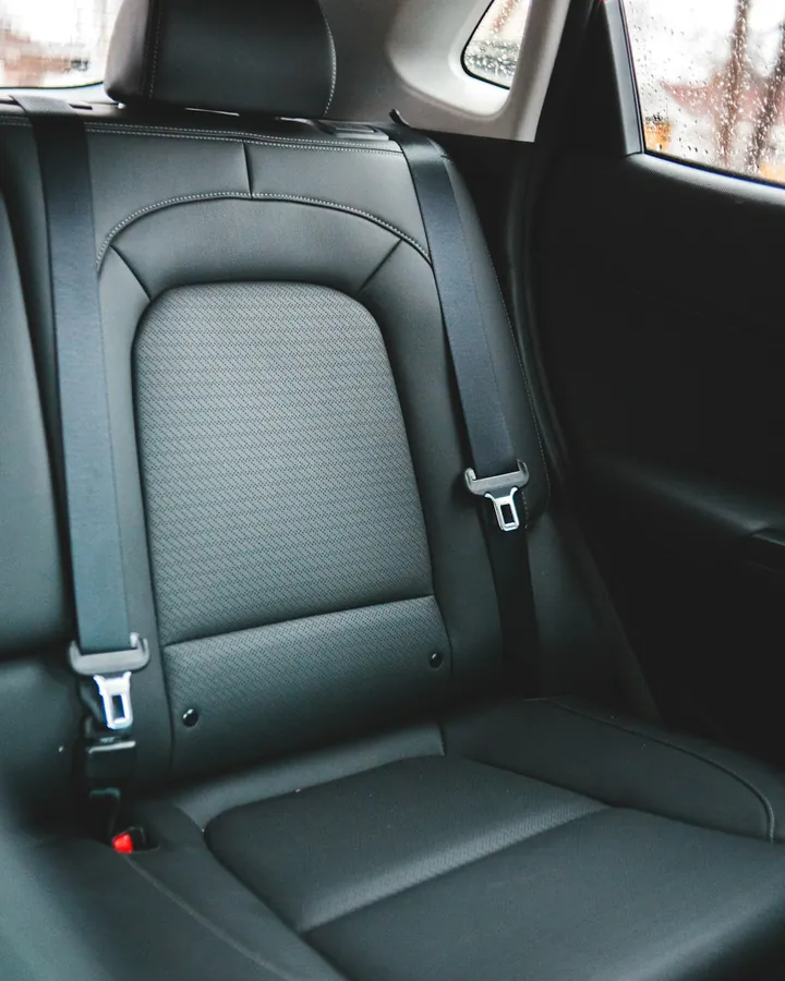 Seat shampoo and extraction